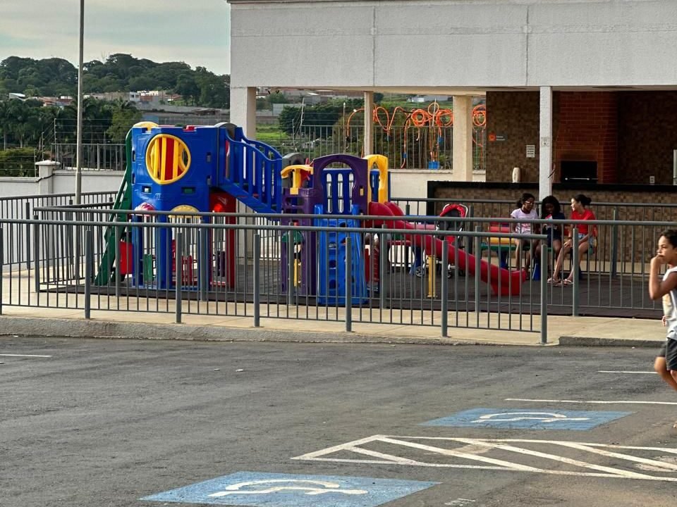 92b42cb1-83d3-48a6-b56d-b7879cf068e9