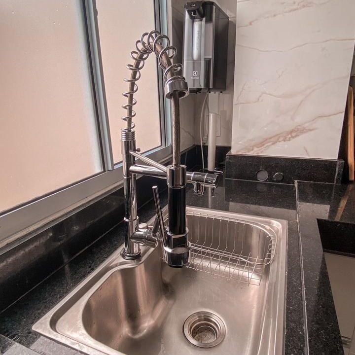 ea5b9766-c58a-4935-8c66-bdbef6785bdd